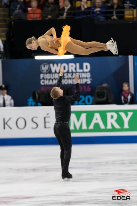Ice Gallery Skates U.S.